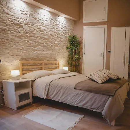فندق مبيت وإفطار Casa Lena نابولي