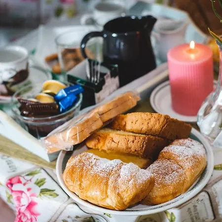 Bed & Breakfast Casa Lena Napels